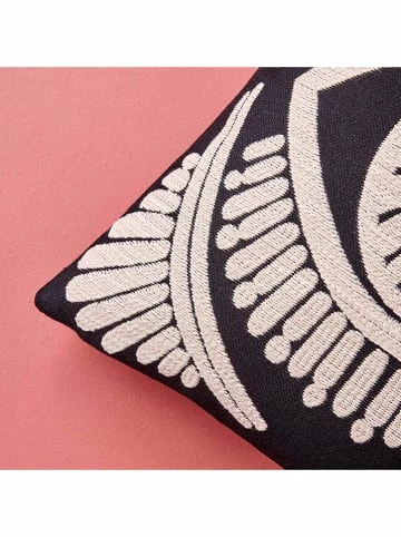 Top 10 🔥 Heimtextilien BELLA MAISON Kissen "Bled" In Schwarz/ Creme - (L)45 X (B)45 Cm Günstig Kaufen 🎉 3 Top 10 🔥 Heimtextilien BELLA MAISON Kissen "Bled" In Schwarz/ Creme - (L)45 X (B)45 Cm Günstig Kaufen 🎉 – Bild 3